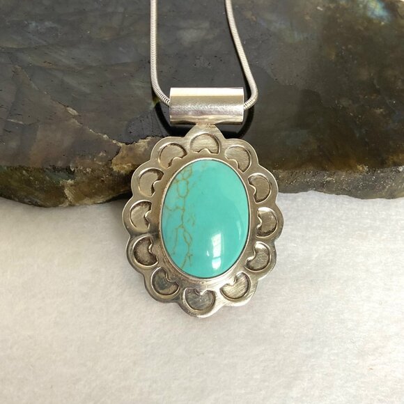 Sterling Silver 925 Mexico Large Oval Faux Turquoise Floral Pendant Necklace - Picture 4 of 16